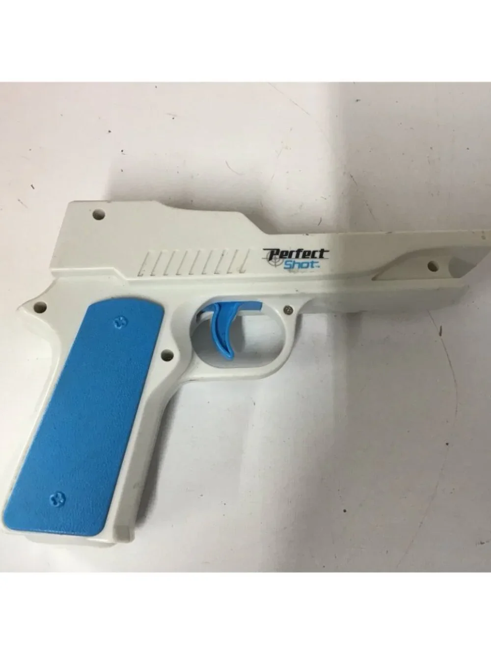 Nyko Perfect Shot White Blue Gun Controller For Nintendo Wii Remote Accessory